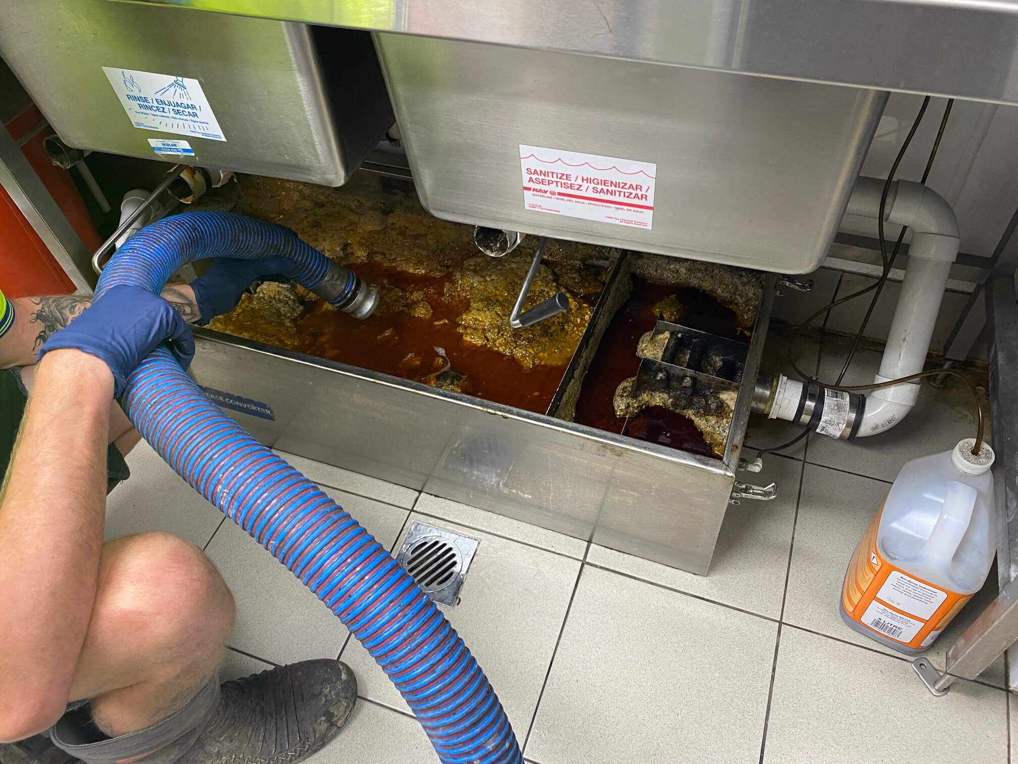 Grease Trap Cleaning in Pasadena